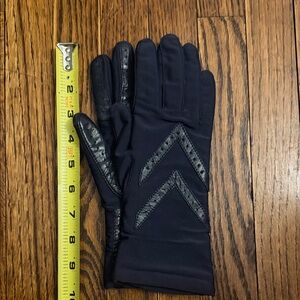 Isotoner Navy Lined Women's Gloves